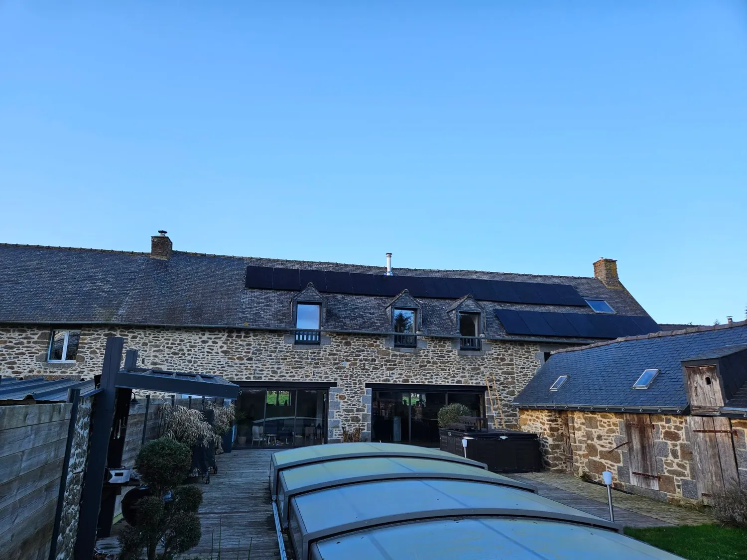 installation panneaux photovoltaiques cancale