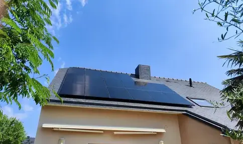 installation panneaux solaires Pleugueneuc-1